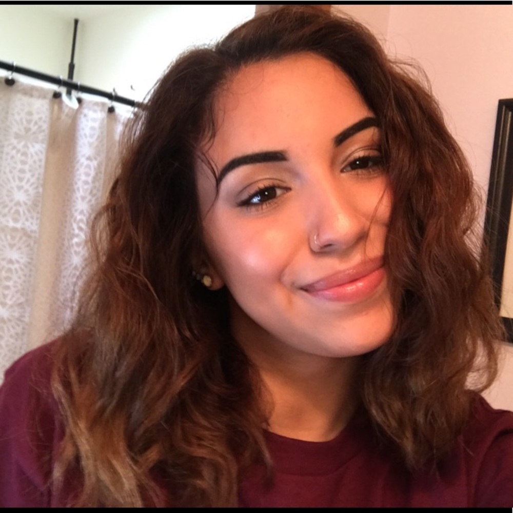 Meet your Posher, Abby